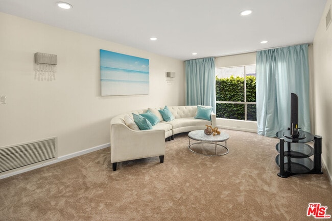 Photo - 12581 Sanford St