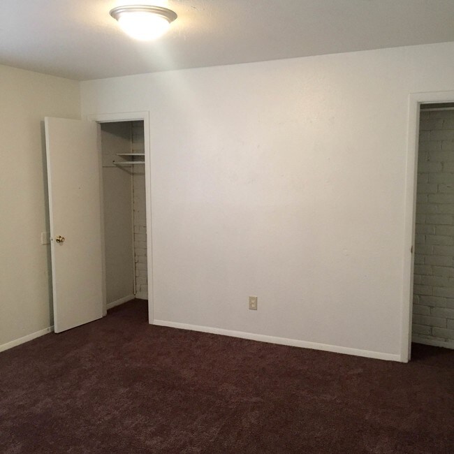 Photo - Holiday Hills II