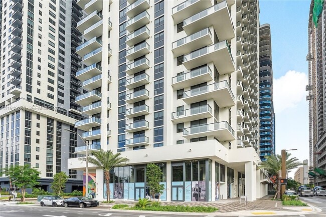 Building Photo - 11 NE 6th St Unit 1702