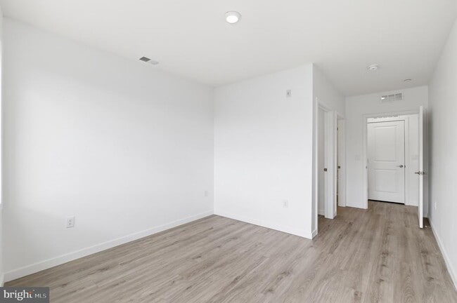 Photo - 915 N Broad St Unit 601