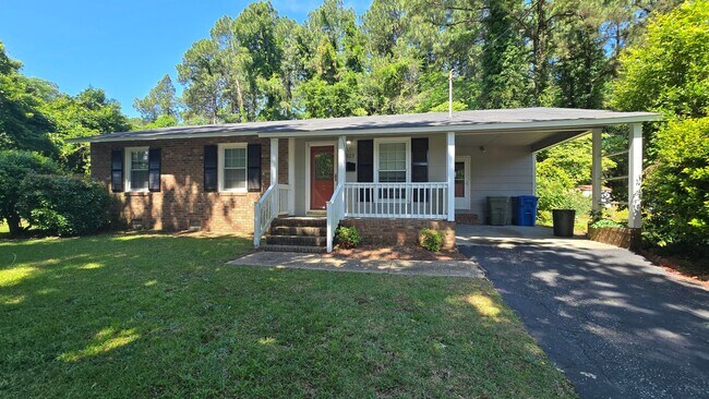 Photo - 5023 Hampshire Dr House