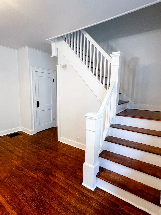 Photo - 4813 N College Ave