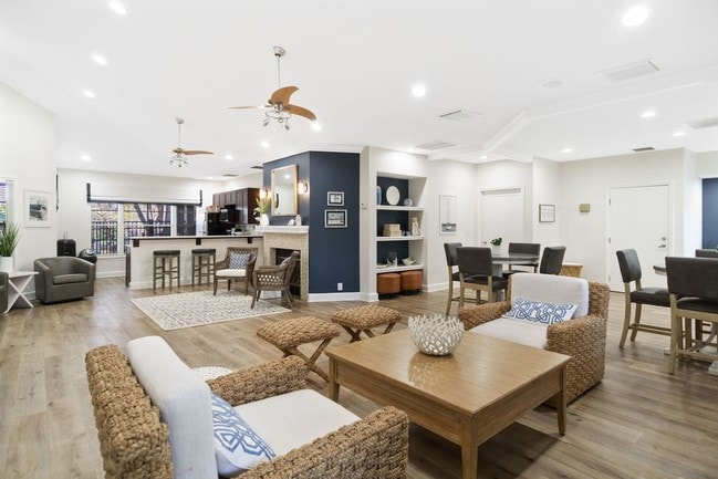 Photo - Lakewood Place