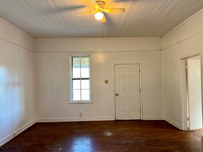 Photo - Complete New Central Hvac in this 2 Bed/1 ...
