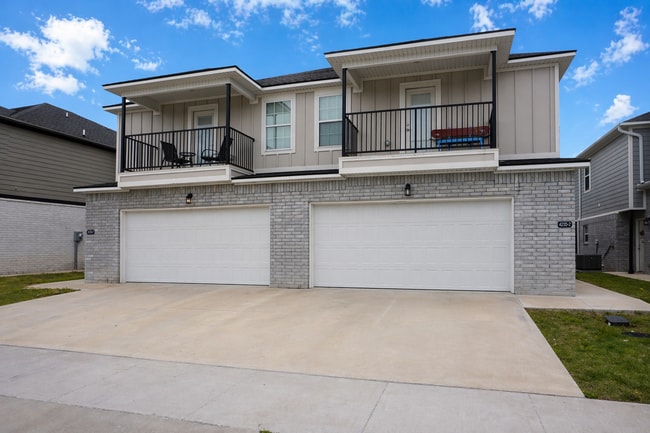 Building Photo - 4235 W Santa Fe St Unit 4235 W Santa Fe Street #1