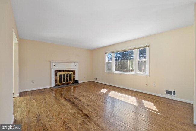 Photo - 1032 Pinecrest Dr