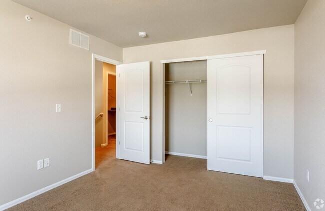 2 BR, 2.5 BA - 1,472 SF