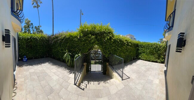 Photo - 11730 Mayfield Ave