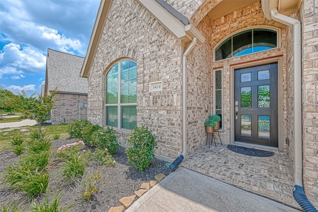 Photo - 3414 Zuse St