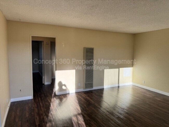 Photo - 9421 Cedar St Unidad 9