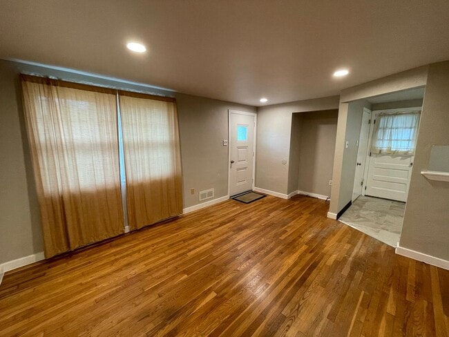 Photo - 157 Merritt Ave