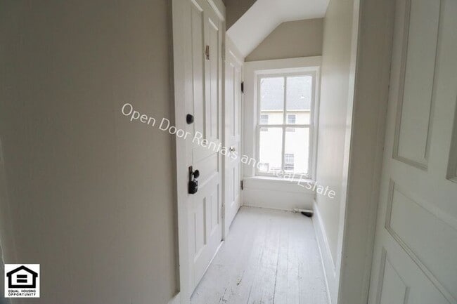 Photo - 1101 Lake Ave