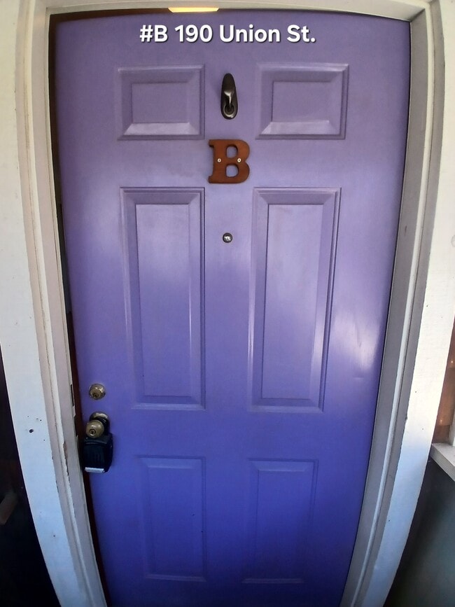 Photo - 190 Union St Unit B