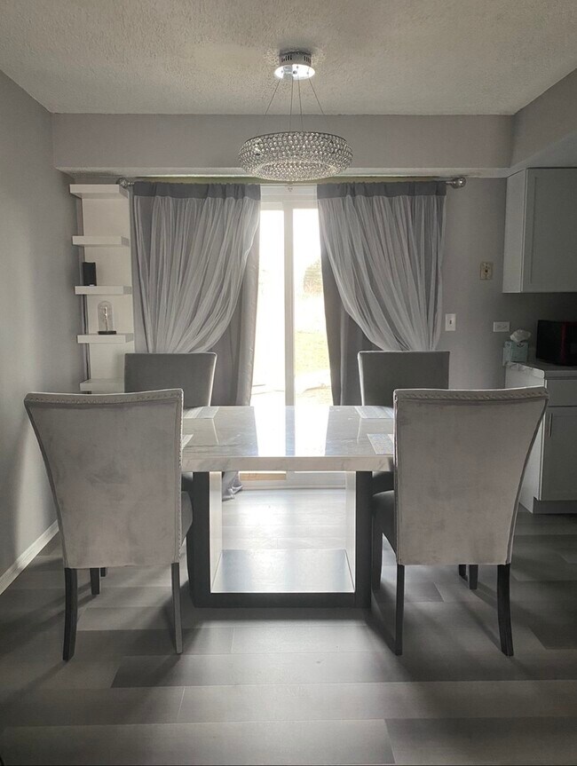 Photo - 710 Clearwood Ct