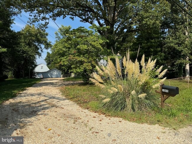 Photo - 1005 Manning Dr