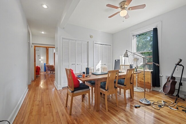 Photo - 12 Somerset St W