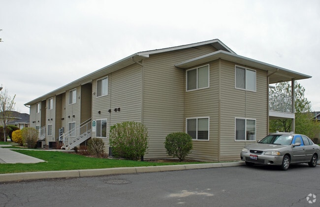 Photo - Saratoga Apartments
