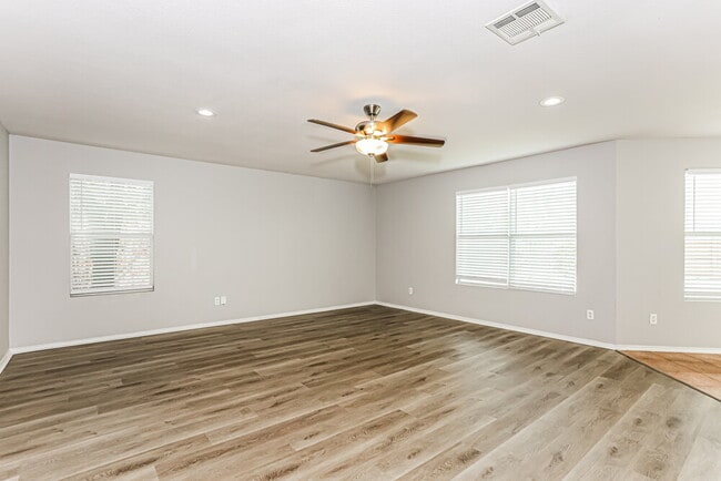 Photo - 8201 Southbrook Cir