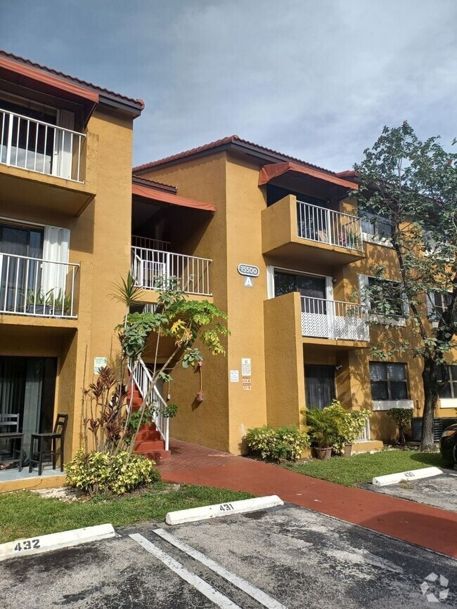 Building Photo - 15500 SW 80th St Unit 1 Rental