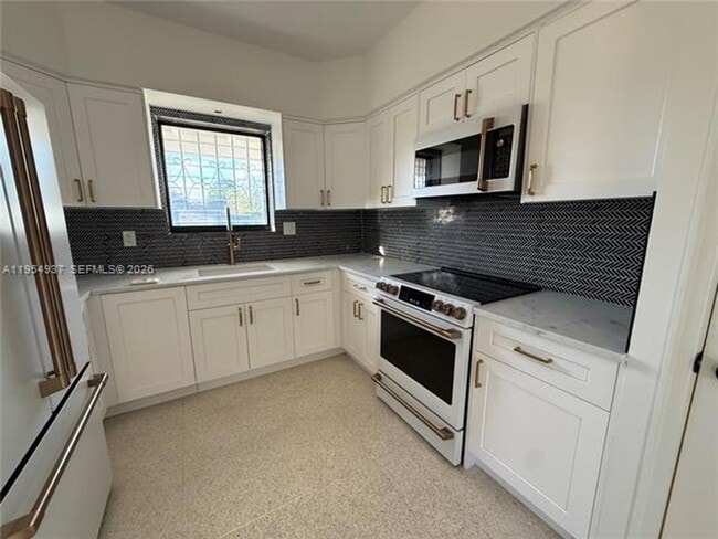 Building Photo - 525 Beacom Blvd Unit 525 SW Beacom Blvd  A