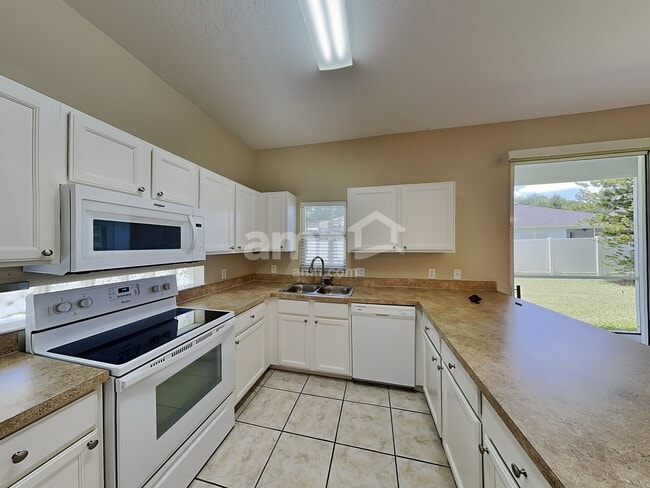 Photo - 6308 Blackberry Ln