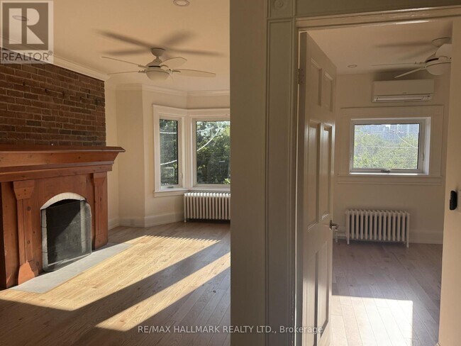 Photo - 553 Broadview Ave Unit Upper
