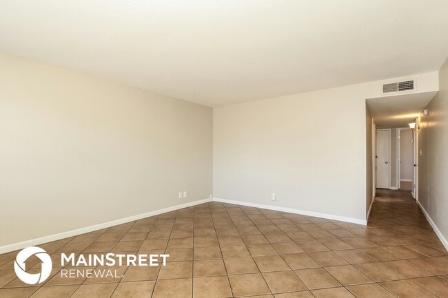 Photo - 15232 N 24th Pl