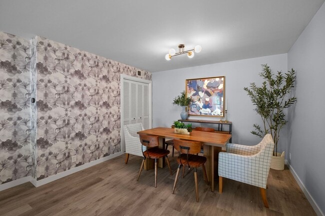 Photo - 621 Broadmoor Dr