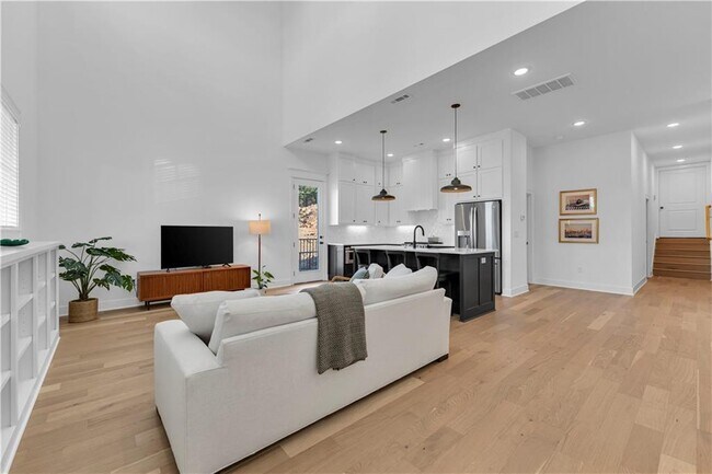 Photo - 2047 E Little Crew Dr