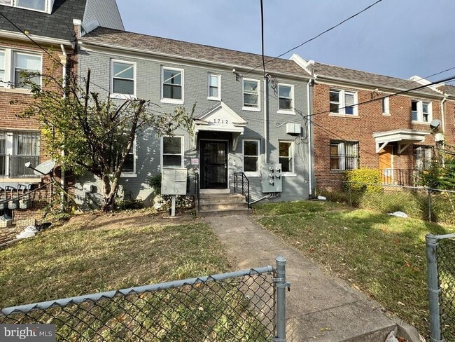 Building Photo - 1712 R St SE Unit #1 Rental