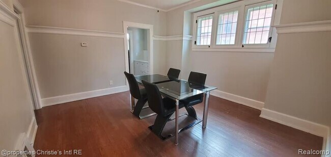 Photo - 1071 Van Dyke St Unit 2