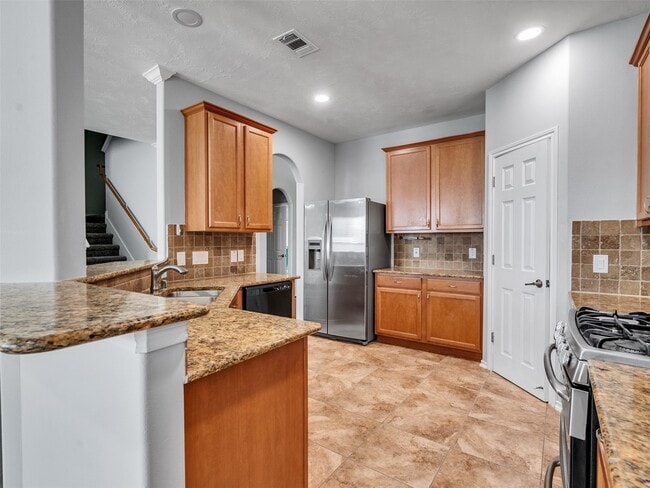 Photo - 114 N Hawkhurst Cir