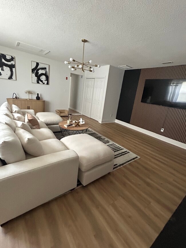 Photo - 7274 Abraham Ct