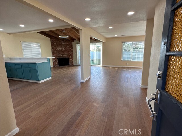 Photo - 700 La Presa Dr