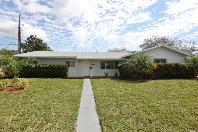 Building Photo - 4904 SW 90th Terrace