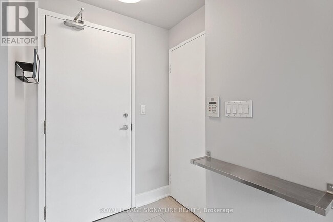 Photo - 200 Manitoba St Unité 103