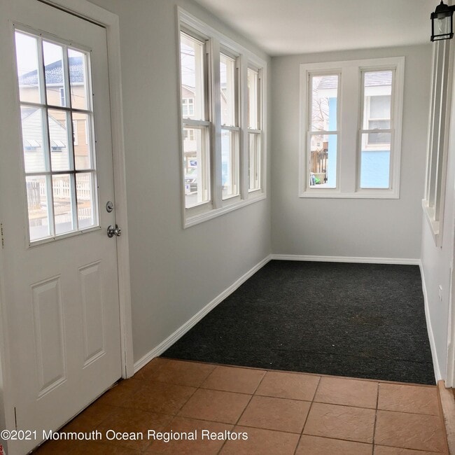 Photo - 59 Waterwitch Ave