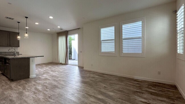 Photo - 26149 Park Ave