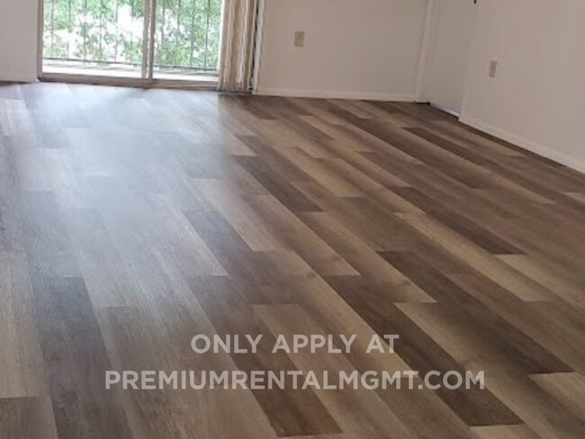 Photo - 3 Bedroom 3 Baths Condominium