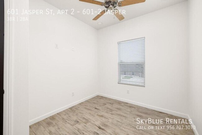 Photo - 601 Jasper St