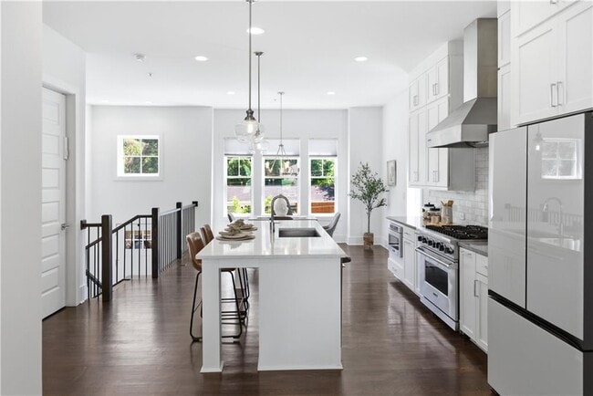 Building Photo - 1801 Huntington Hills Ln NW