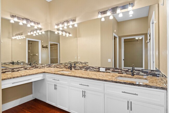 Photo - 4488 Golf Club Ln