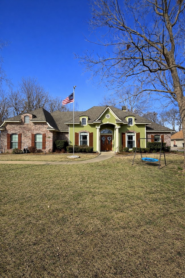 Building Photo - Lakewood Neighborhood!