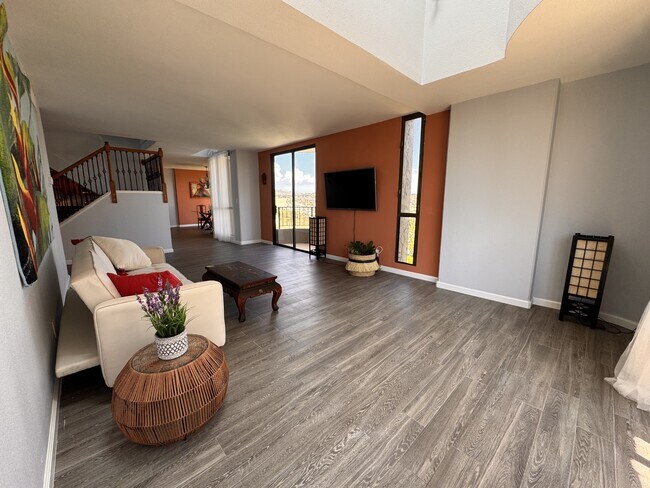 Photo - 311 ?Ohua Ave