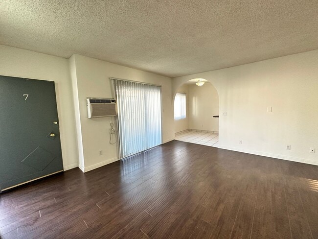 12236 Pacific Ave Unit 07
