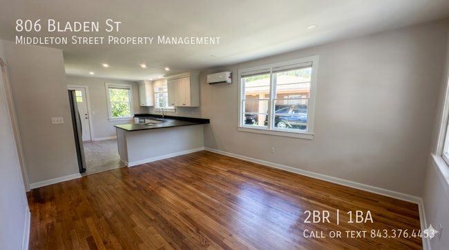 Photo - 806 Bladen St