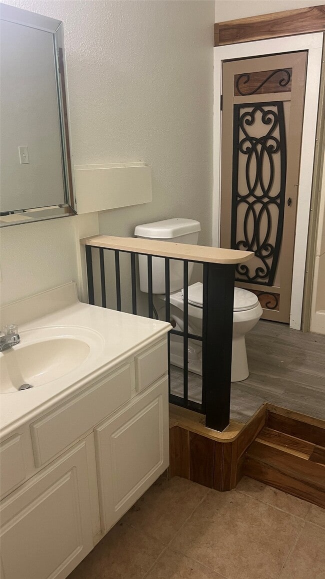 Photo - 10025 Randolph St