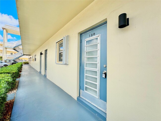 Photo - 4431 NW 16th St Unit H104