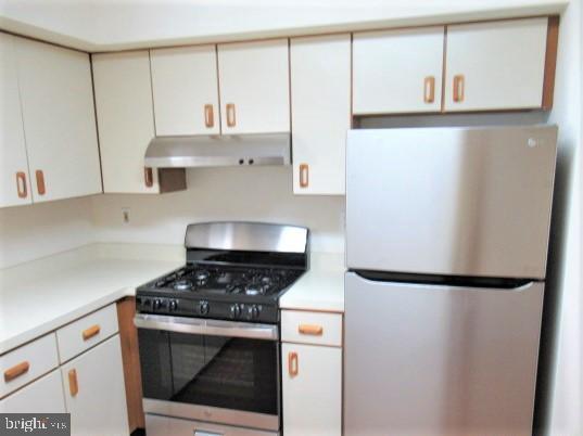 Photo - 19 Barclay Ct