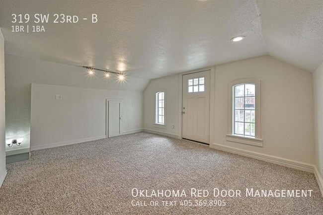 Photo - 319 SW 23rd St